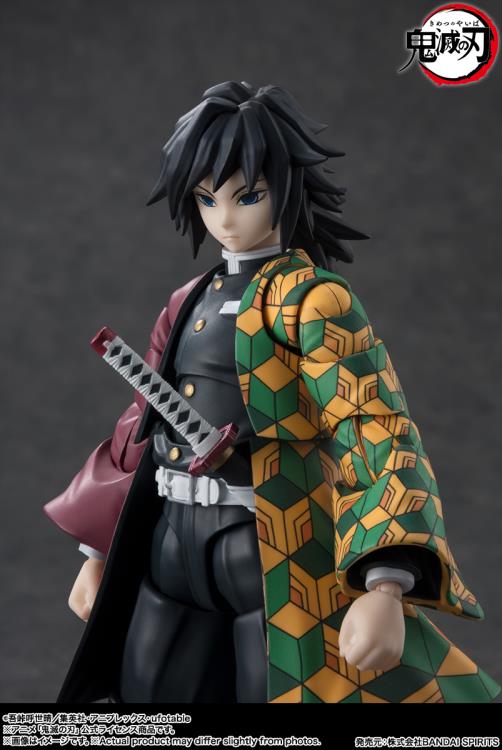 Demon Slayer: Kimetsu no Yaiba S.H.Figuarts Giyu Tomioka