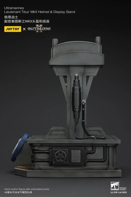 JOYTOY - Ultramarines Lieutenant Titus' MKX Helmet & Display Stand (preorder Q1 2026)
