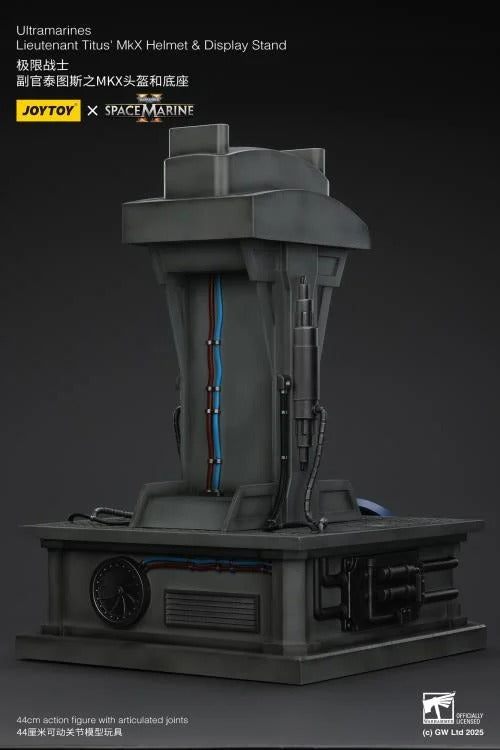 JOYTOY - Ultramarines Lieutenant Titus' MKX Helmet & Display Stand (preorder Q1 2026)